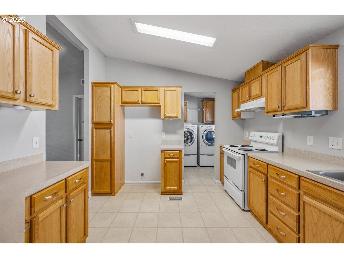 13900 SE HIGHWAY 212 39