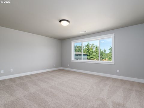 Tiny photo for 267 Sunday Dr, Creswell, OR 97426 (MLS # 673210649)