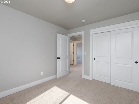 Tiny photo for 267 Sunday Dr, Creswell, OR 97426 (MLS # 673210649)