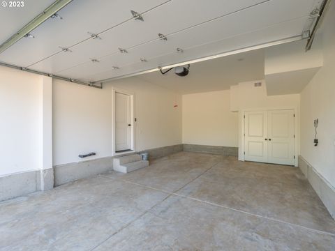 Tiny photo for 267 Sunday Dr, Creswell, OR 97426 (MLS # 673210649)