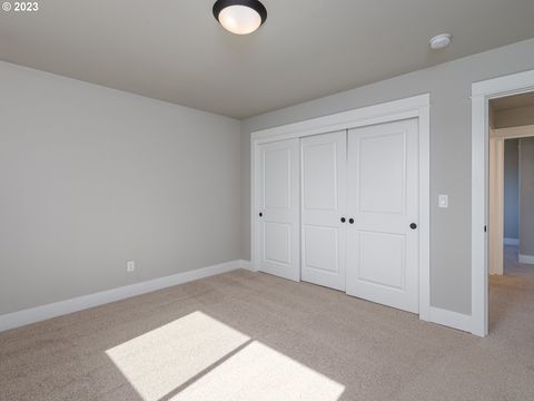 Tiny photo for 267 Sunday Dr, Creswell, OR 97426 (MLS # 673210649)