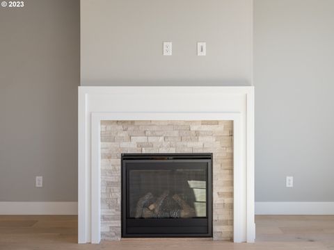 Tiny photo for 267 Sunday Dr, Creswell, OR 97426 (MLS # 673210649)