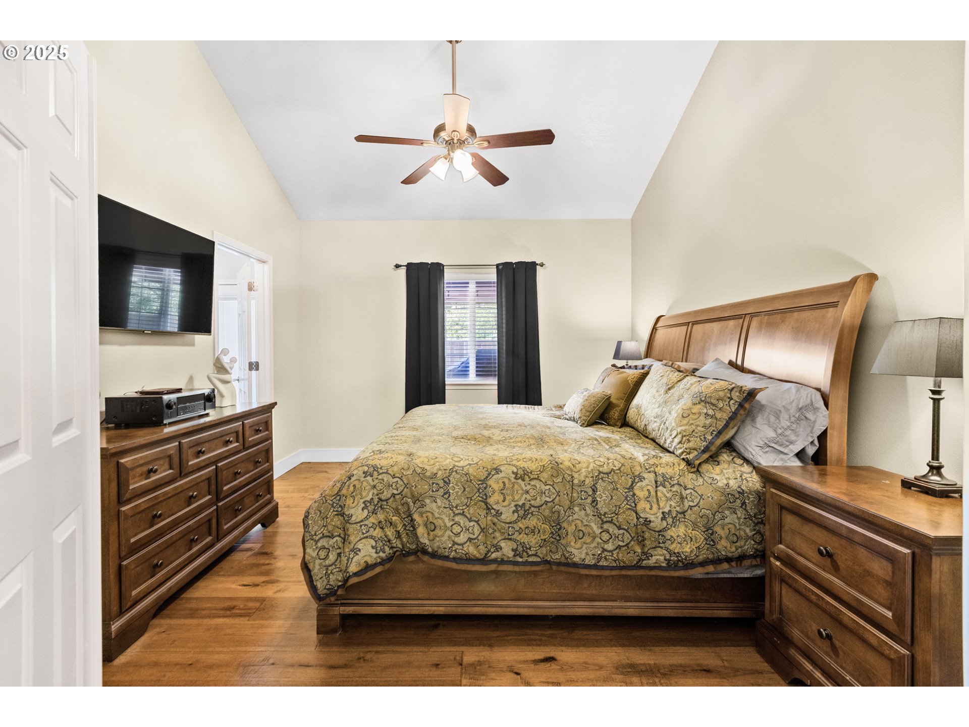 Eugene, Oregon 97404, United States, 3 Bedrooms Bedrooms, ,2 BathroomsBathrooms,Residential,Active,163280