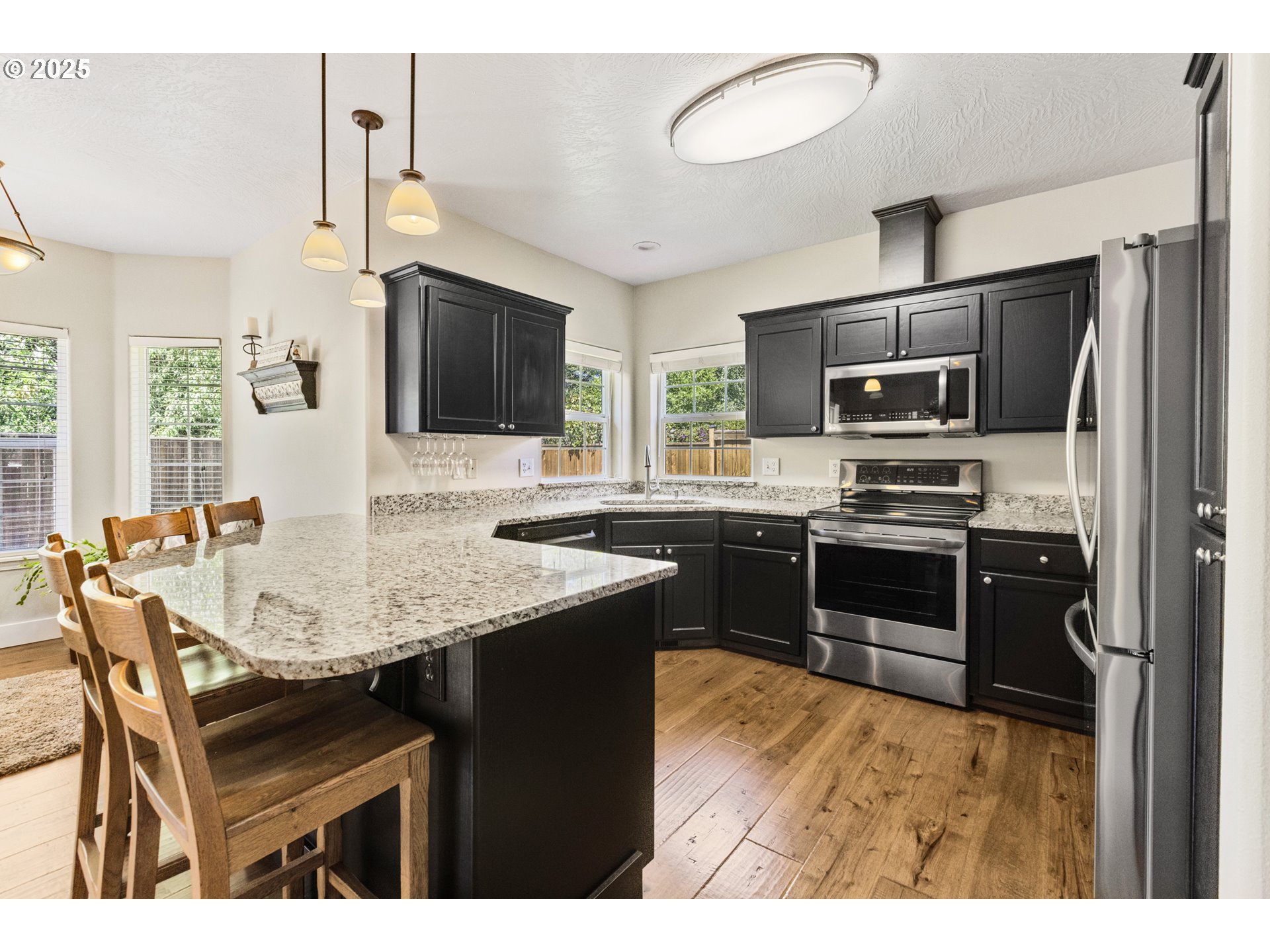 Eugene, Oregon 97404, United States, 3 Bedrooms Bedrooms, ,2 BathroomsBathrooms,Residential,Active,163280