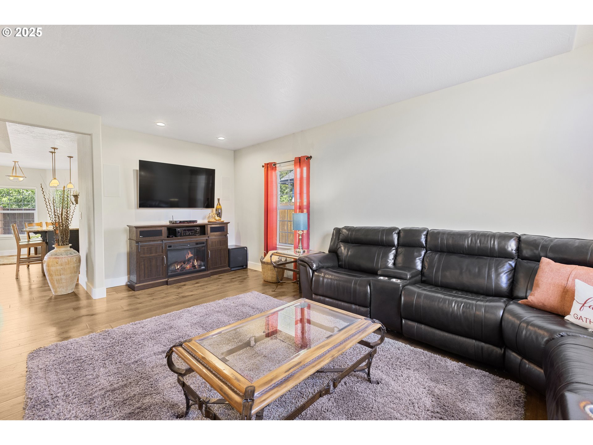 Eugene, Oregon 97404, United States, 3 Bedrooms Bedrooms, ,2 BathroomsBathrooms,Residential,Active,163280