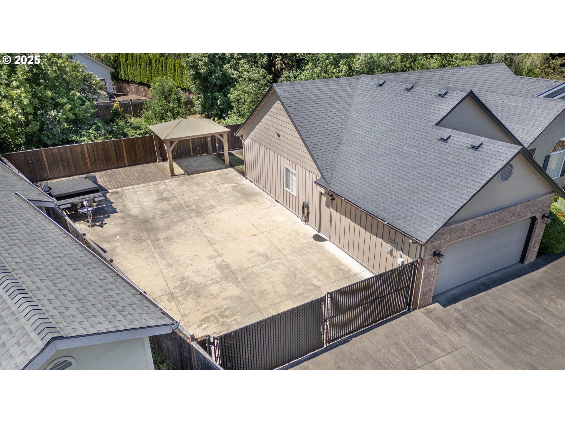 Eugene, Oregon 97404, United States, 3 Bedrooms Bedrooms, ,2 BathroomsBathrooms,Residential,Active,163280