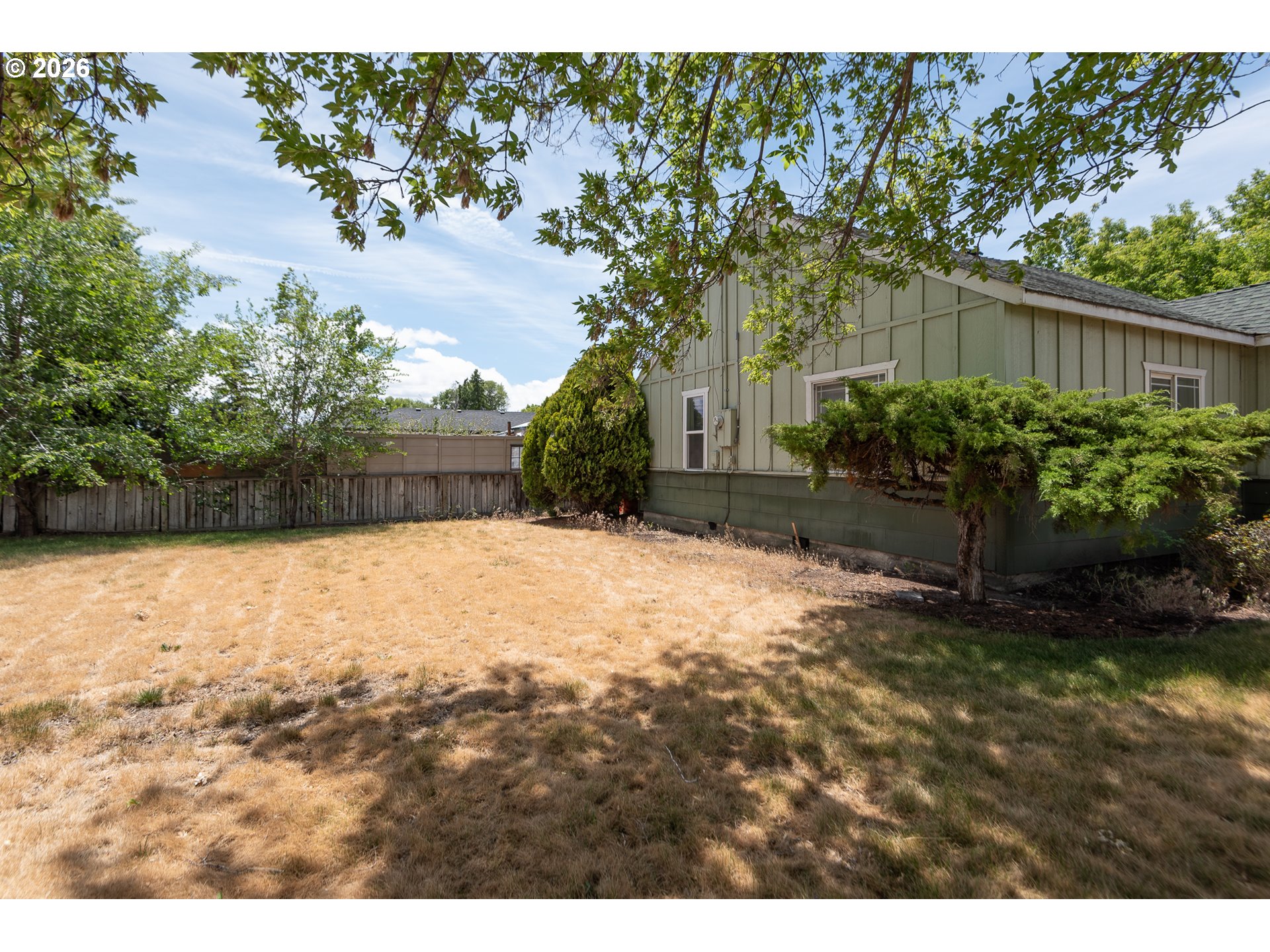 108 NW DOGWOOD AVE