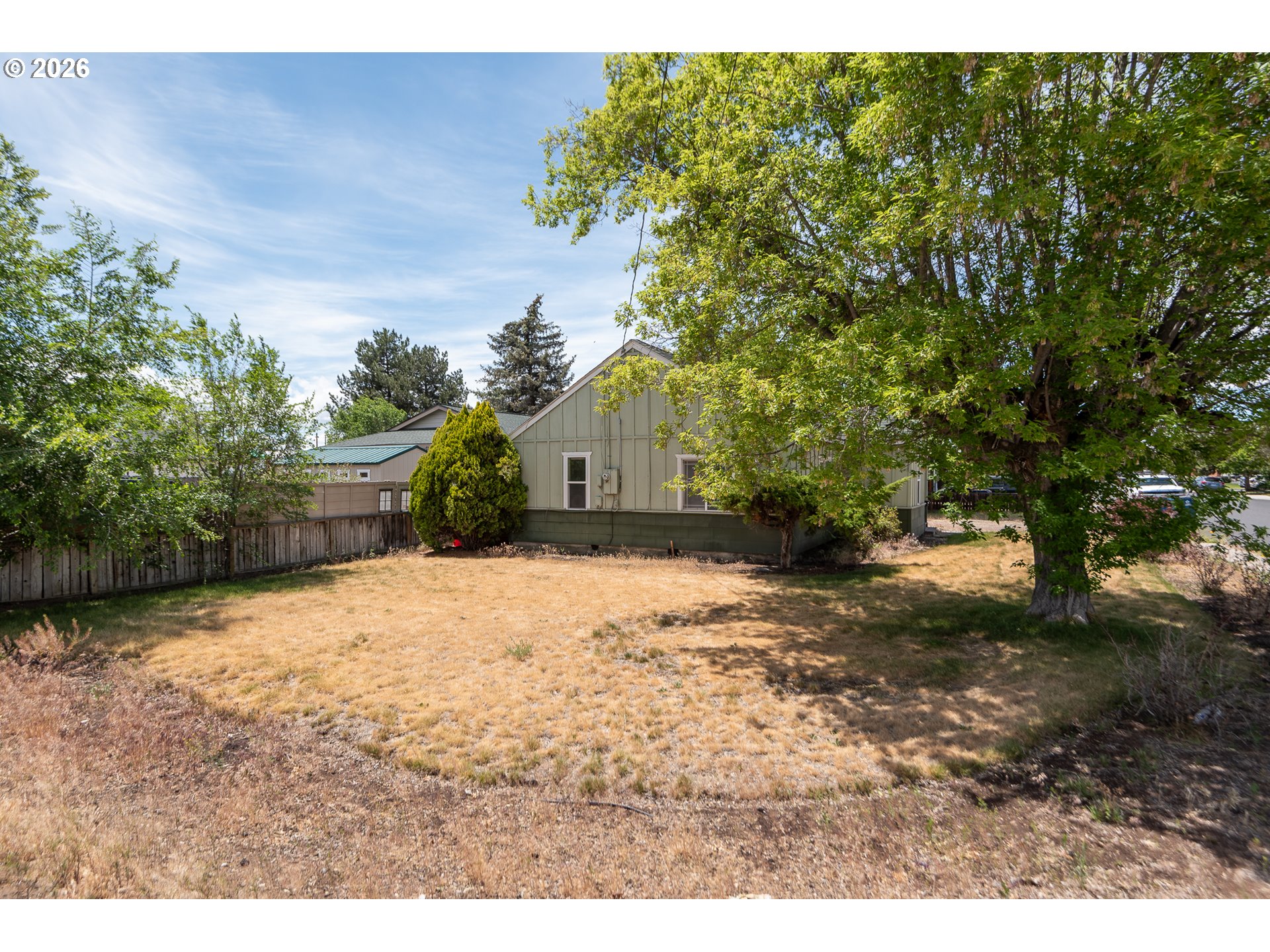 108 NW DOGWOOD AVE