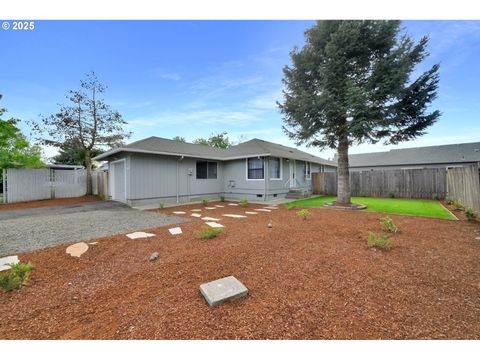 4090 BELL AVE Eugene OR 97402