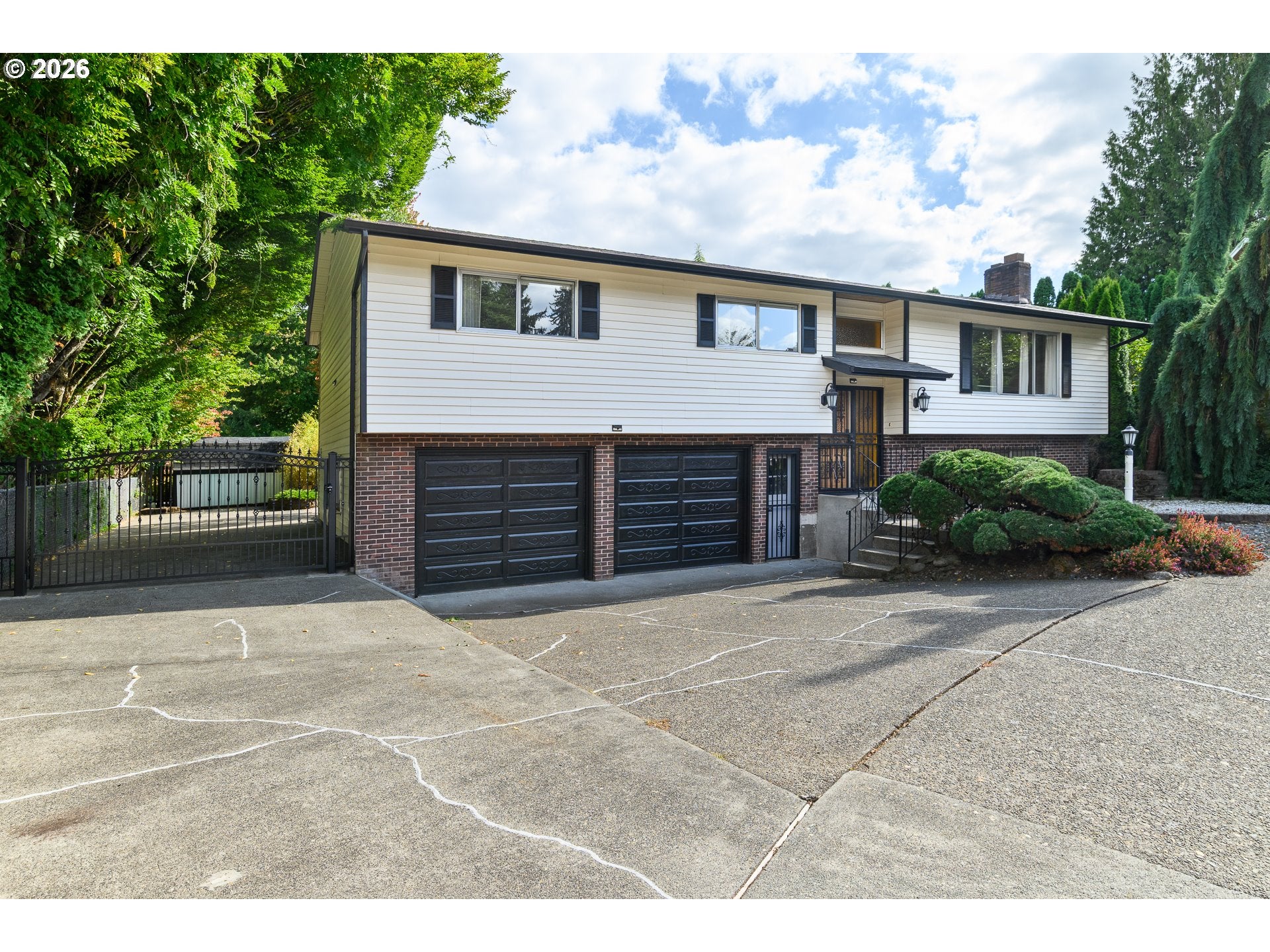 820 NE 168TH PL