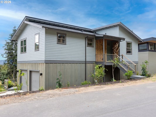 215 NW SOPHIE LN, WHITE SALMON, WA 98672 - Image d0eced55ce6422b6b07aa145e336bf1b/1065809670