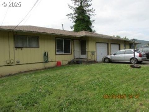 646/648 W SIXTH AVE Sutherlin OR 97479