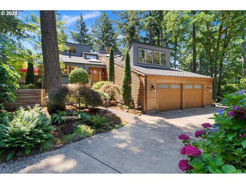 1990 Indian Trail Lake Oswego OR 97034