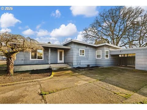 450 Hunsaker LN Eugene OR 97404