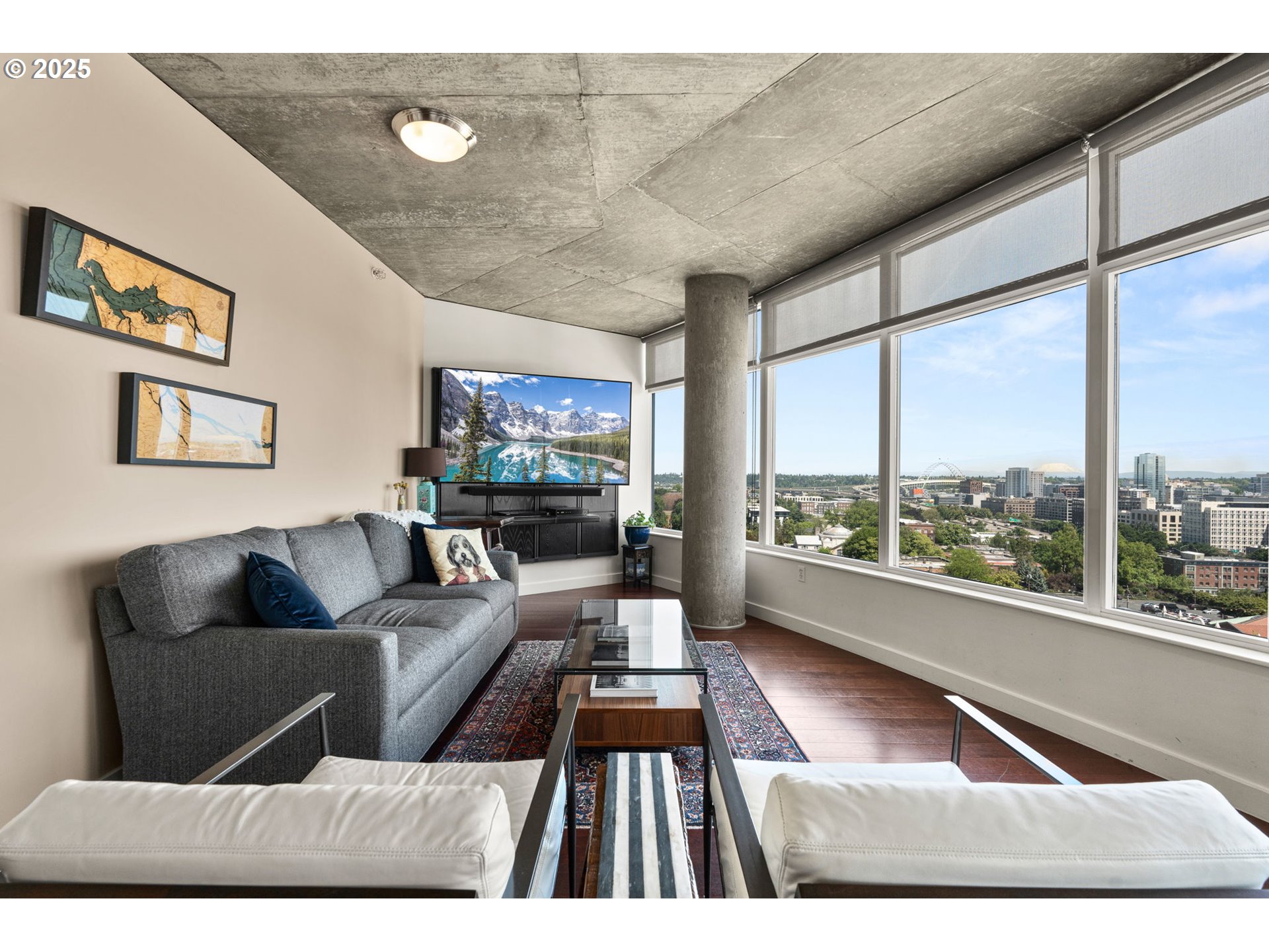 1926 W Burnside ST 1401