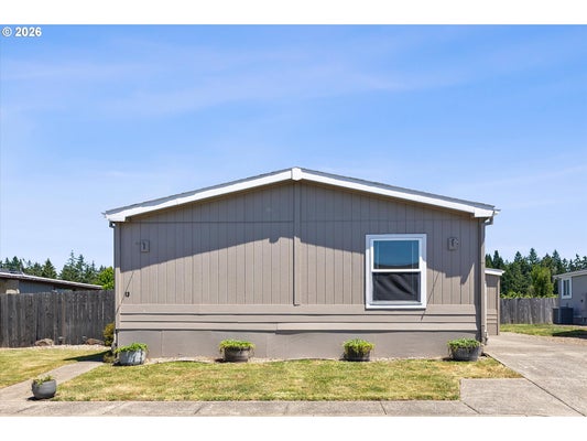 1000 S MCKERN CT UNIT 13, NEWBERG, OR 97132 - Image d12abe0f2d0639f12af80ea8d6fee72f/3351452074