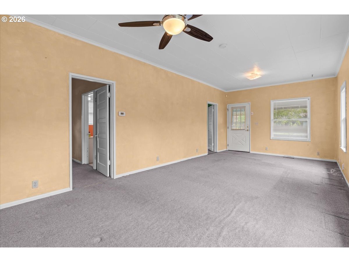 225 W BERKELEY ST
