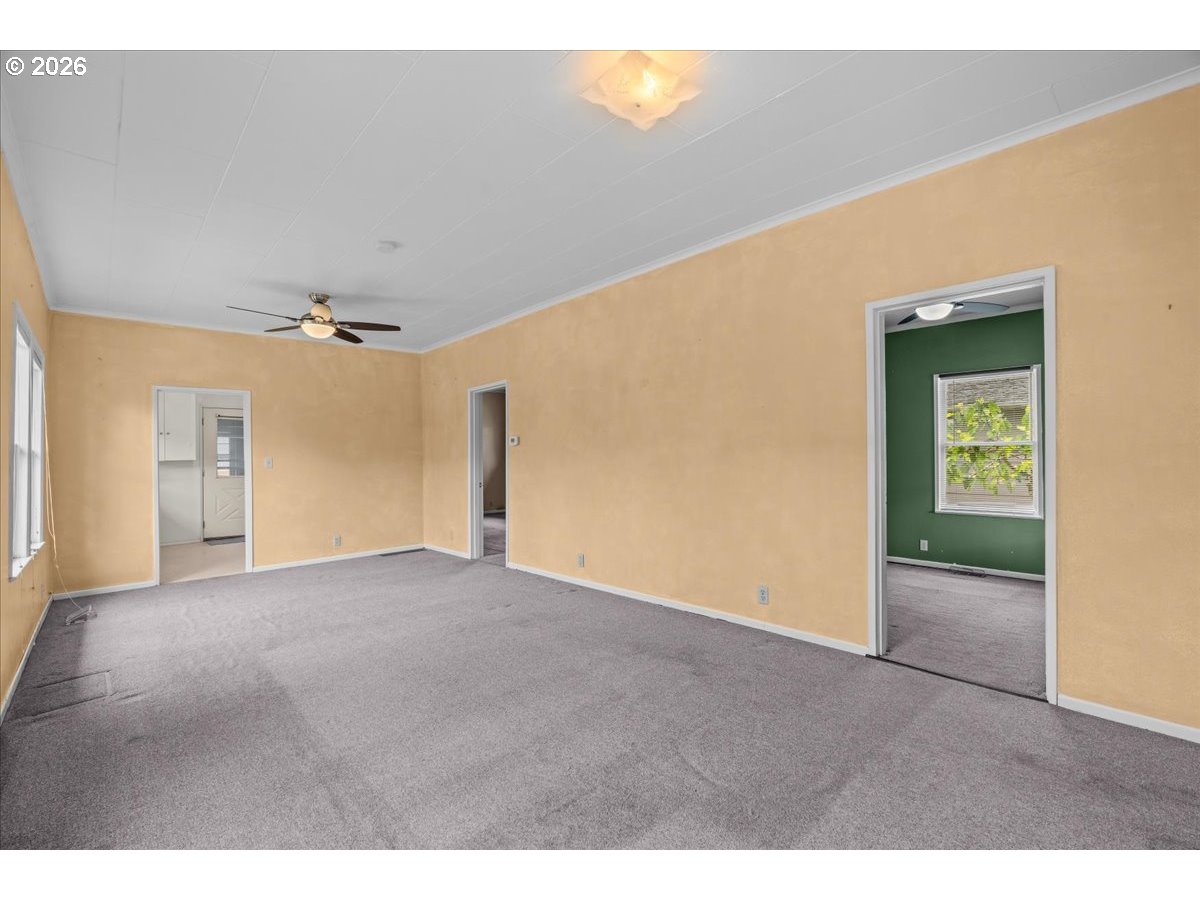 225 W BERKELEY ST