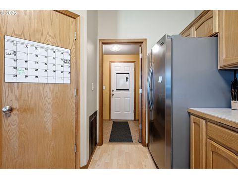 Tiny photo for 573 Creswood Dr, Creswell, OR 97426 (MLS # 331098843)