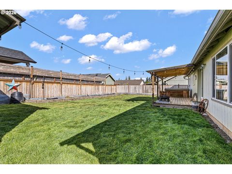 Tiny photo for 573 Creswood Dr, Creswell, OR 97426 (MLS # 331098843)