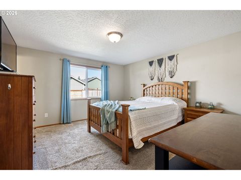 Tiny photo for 573 Creswood Dr, Creswell, OR 97426 (MLS # 331098843)