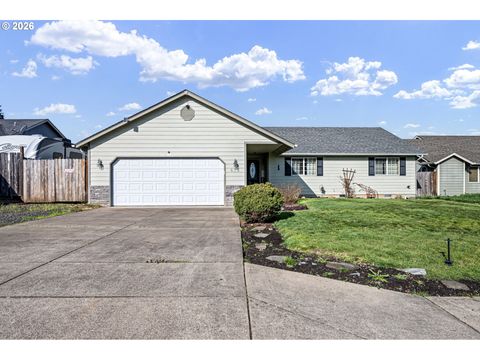 Tiny photo for 573 Creswood Dr, Creswell, OR 97426 (MLS # 331098843)