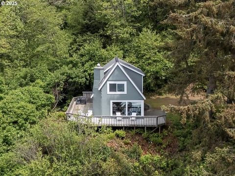 7975 NW LOGAN RD Lincoln City OR 97367