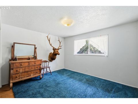 Tiny photo for 49782 Huckleberry Rd, Oakridge, OR 97463 (MLS # 694093306)