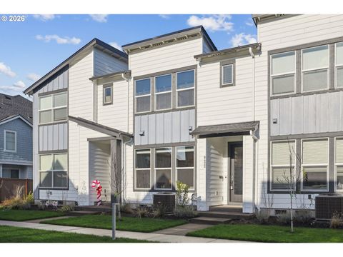 8422 SE STONECROP LN Hillsboro OR 97123