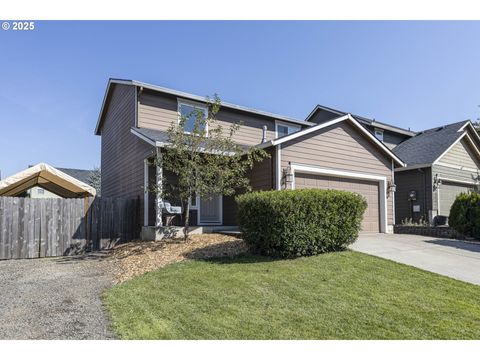1026 E 15TH ST Lafayette OR 97127