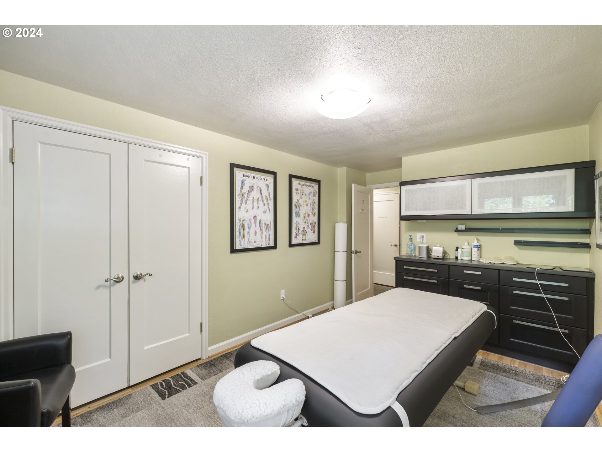 7303 SW BEAVERTON HILLSDALE HWY