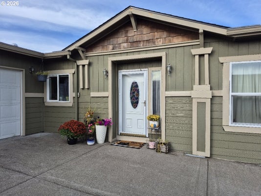 1585 GRANITE ST, WOODBURN, OR 97071 - Image d18c9e5a2a6041b812ceec6dcdcc4c2b/340506652