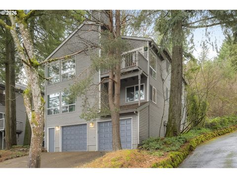 241 CERVANTES Lake Oswego OR 97035