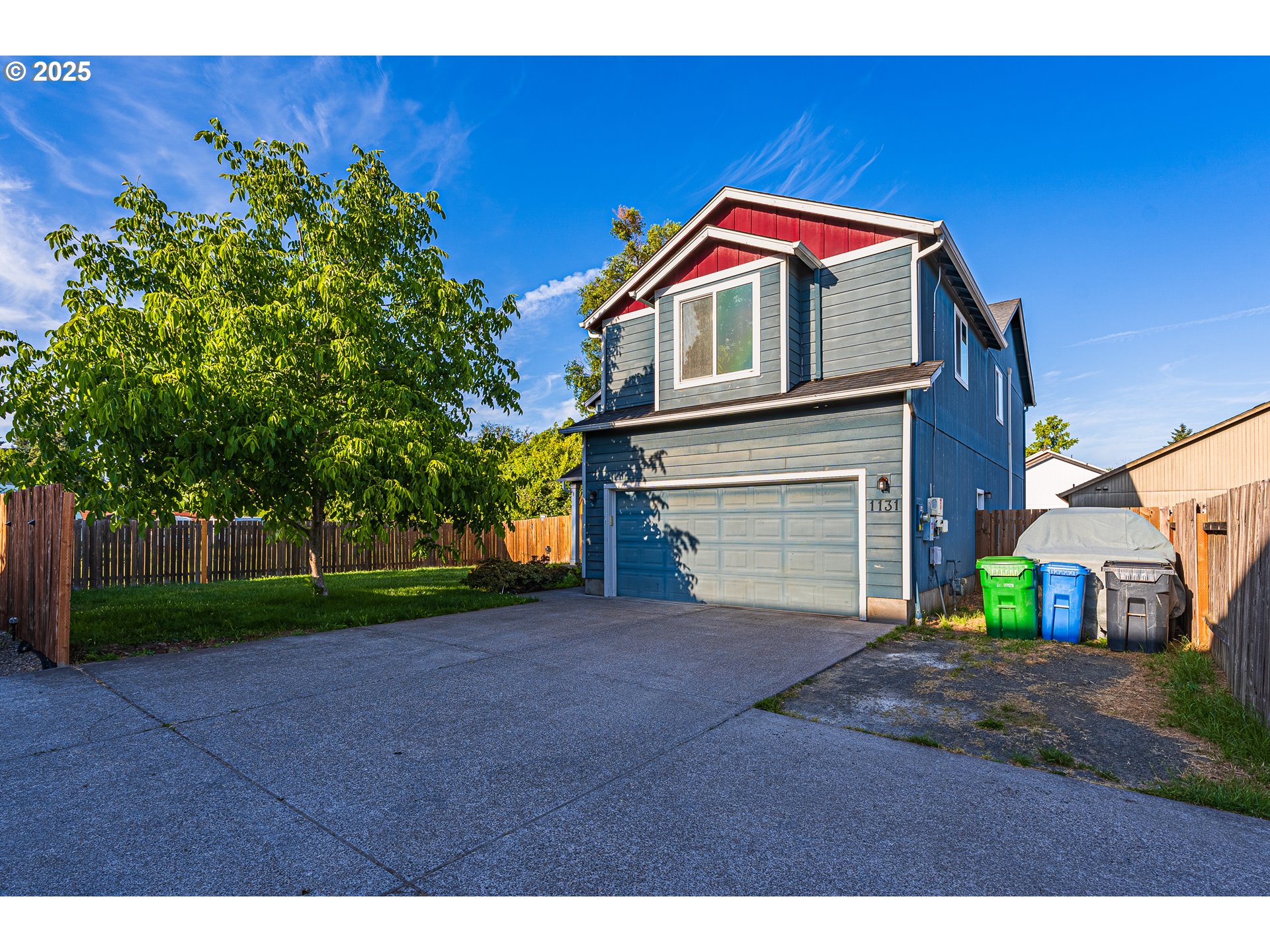 1131 VERONICA LN