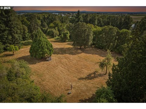 25900 St Helens RD Scappoose OR 97056