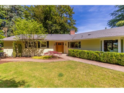2235 HILLSIDE DR Lake Oswego OR 97034
