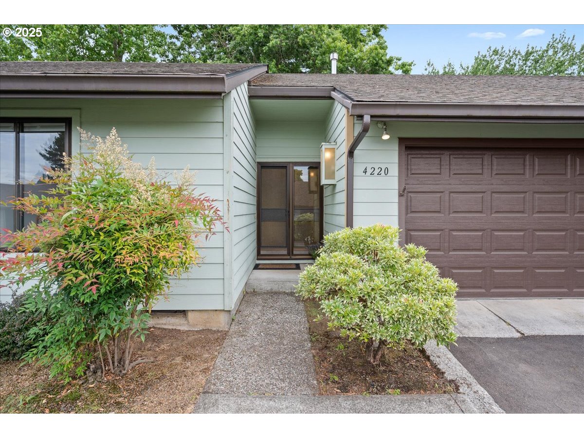 4220 NE 125TH PL