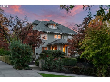 2233 SW 18TH AVE Portland OR 97201