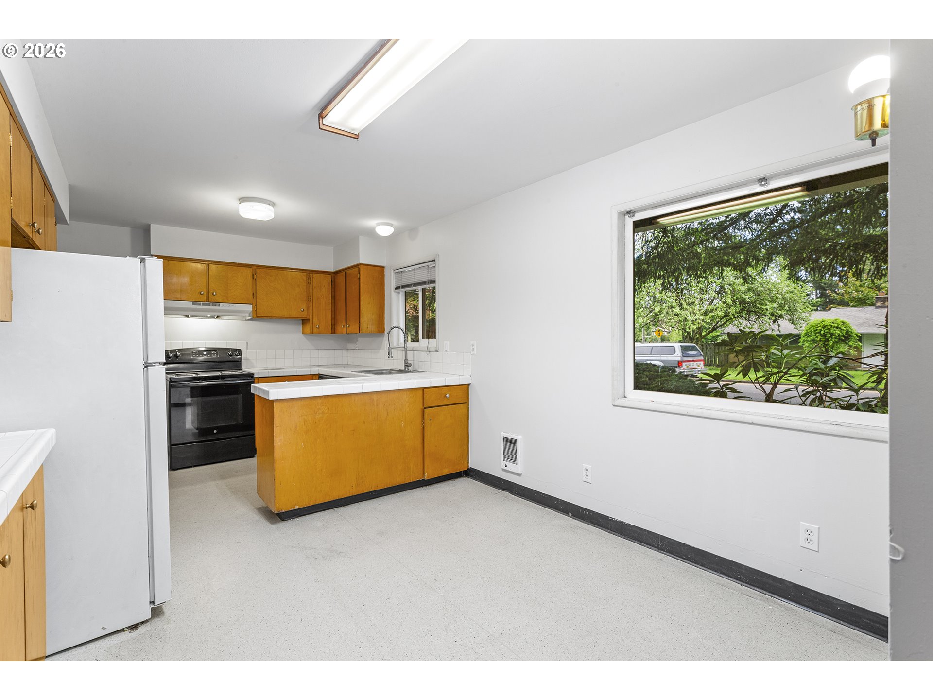 9375 SW KILLARNEY LN