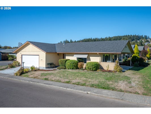 16205 SW KING CHARLES AVE, PORTLAND, OR 97224 - Image d1ee086af9f2bb85a7a7586a1ea63df7/368931773
