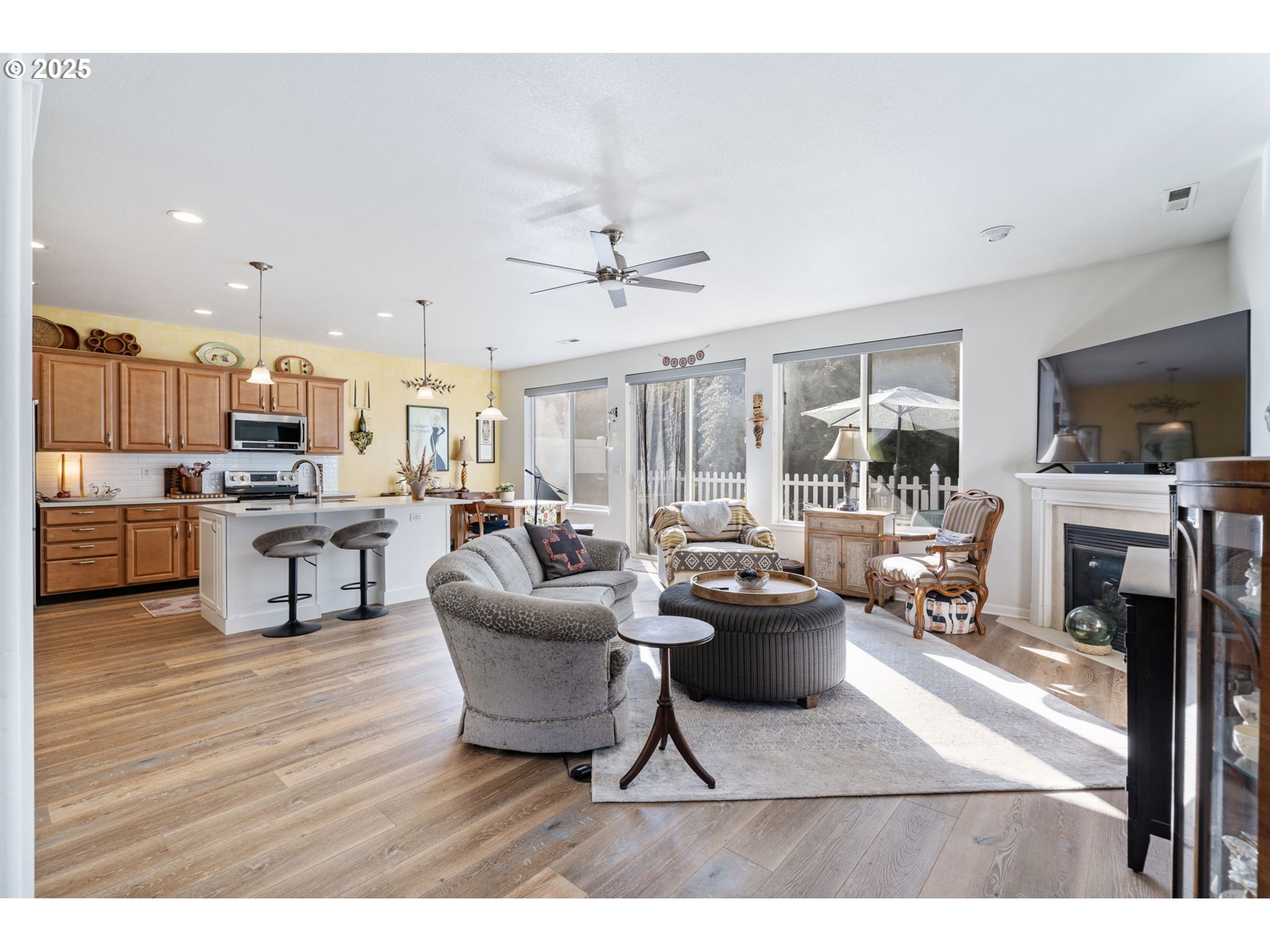 21780 NE LARKSPUR LN