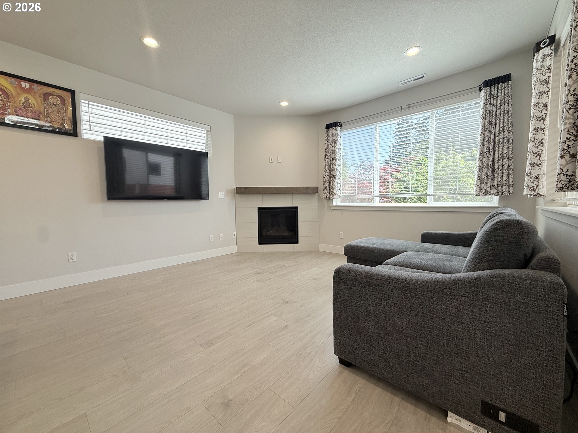 2764 SW MAYCREST TER