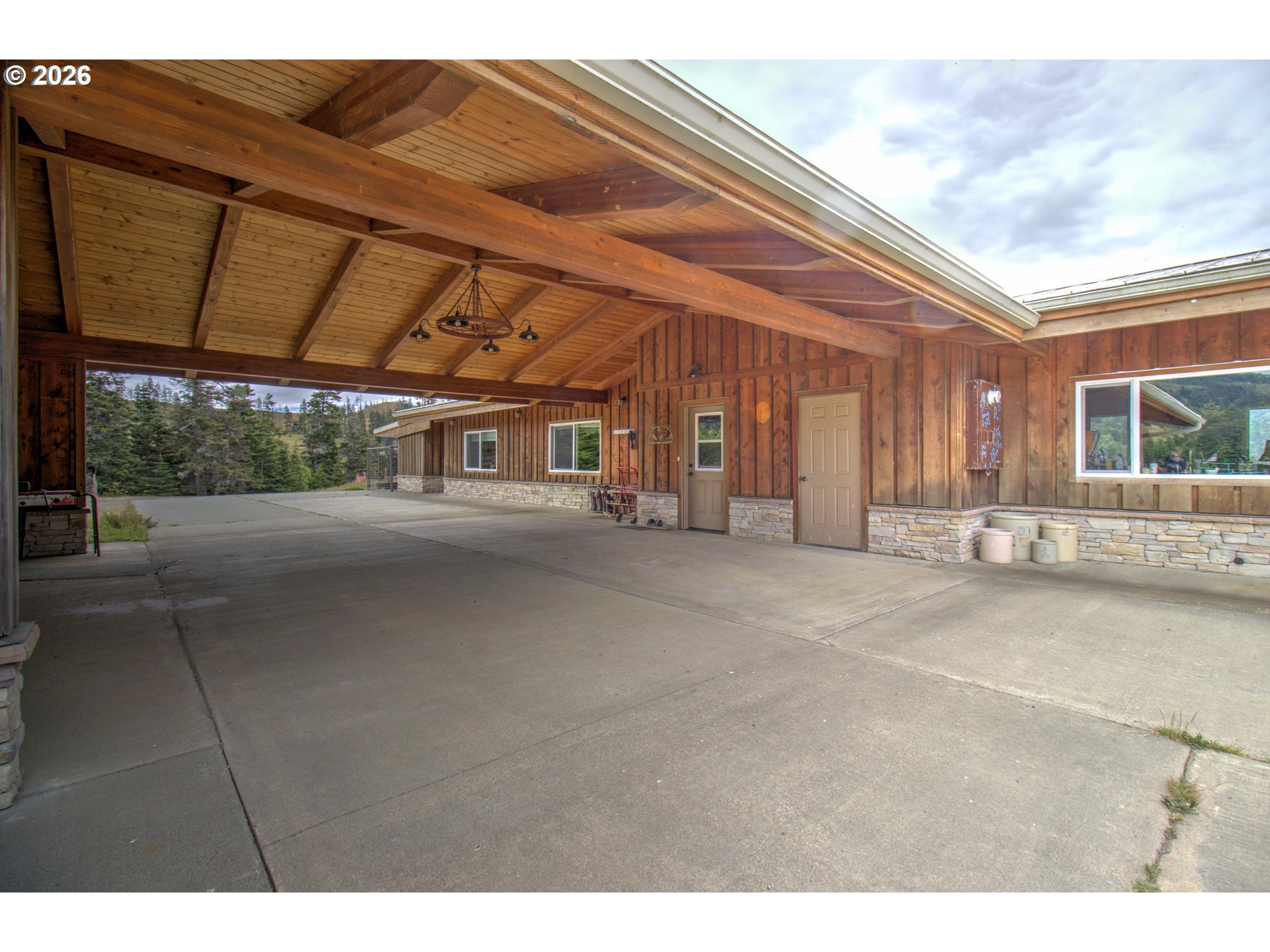 94621 N BANK ROGUE RIVER RD