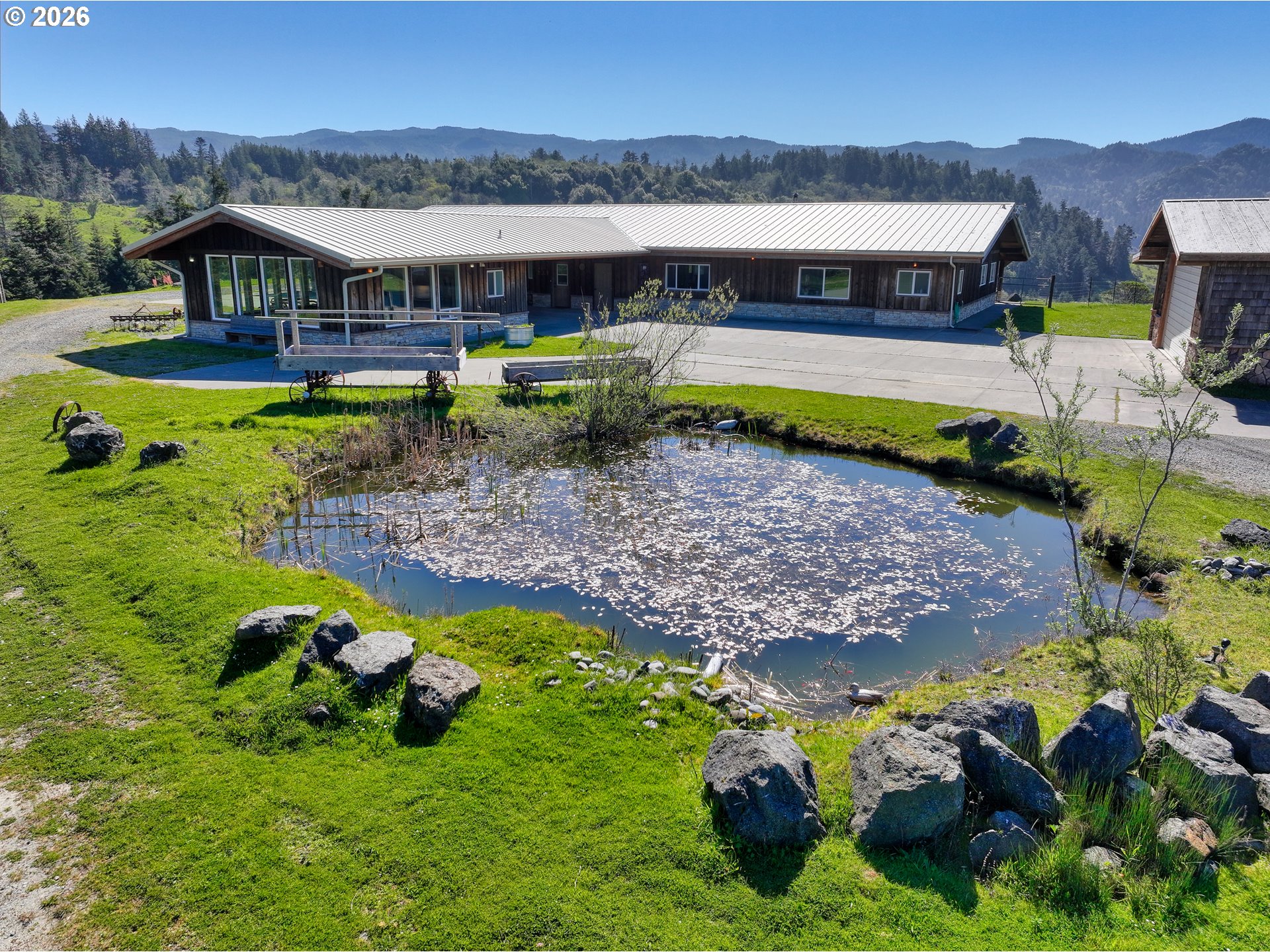 94621 N BANK ROGUE RIVER RD