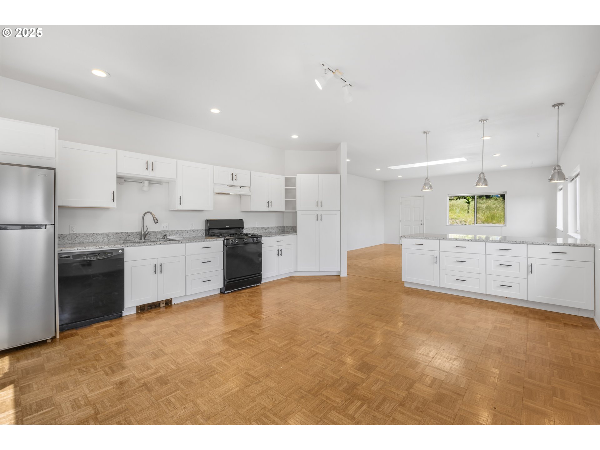 2689 CUPOLA DR