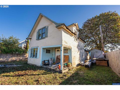 109 S TRADE ST Amity OR 97101