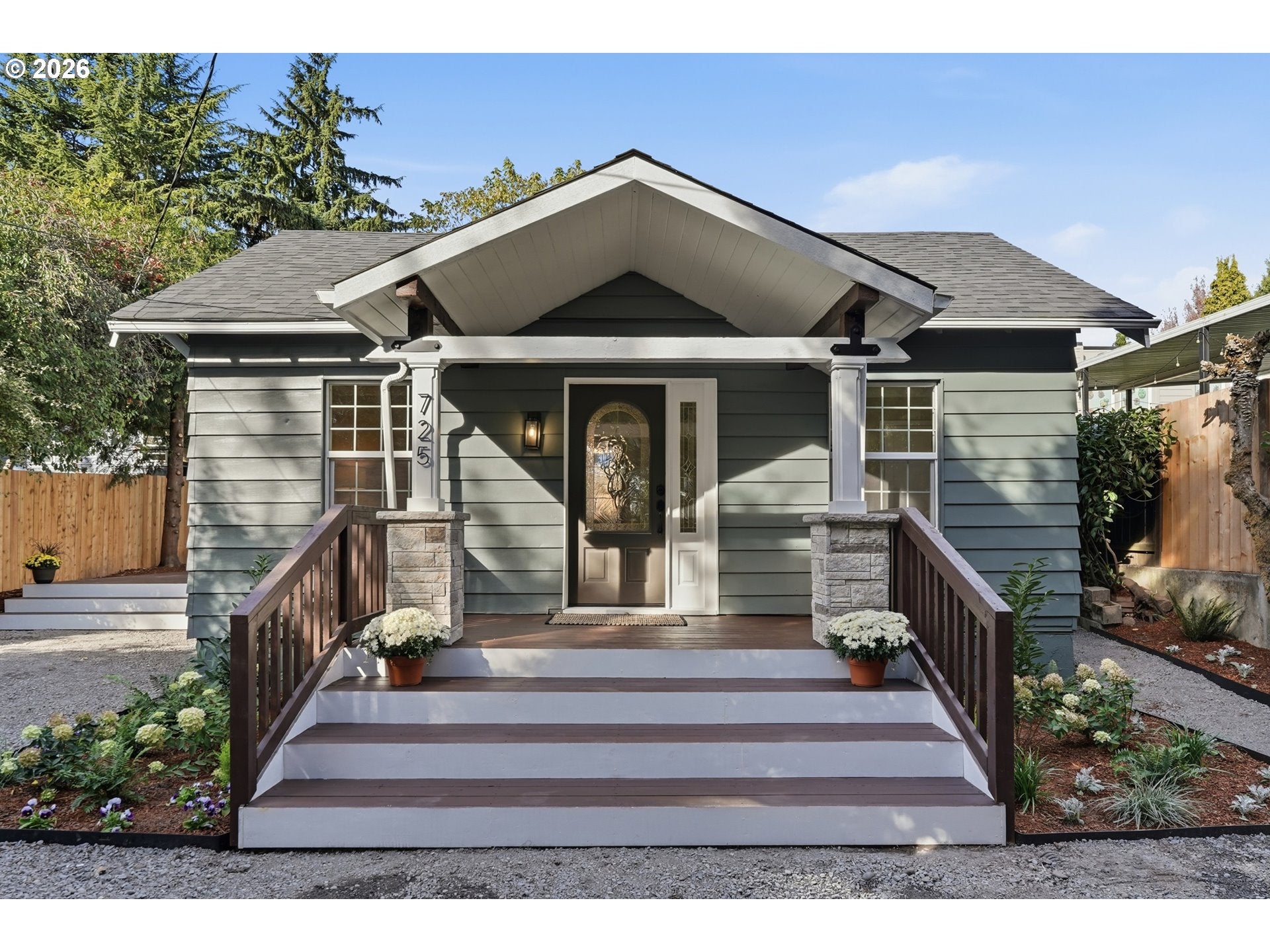 725 SW TAYLORS FERRY RD