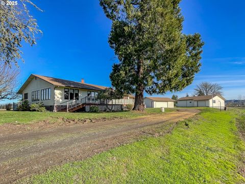 A home in Roseburg