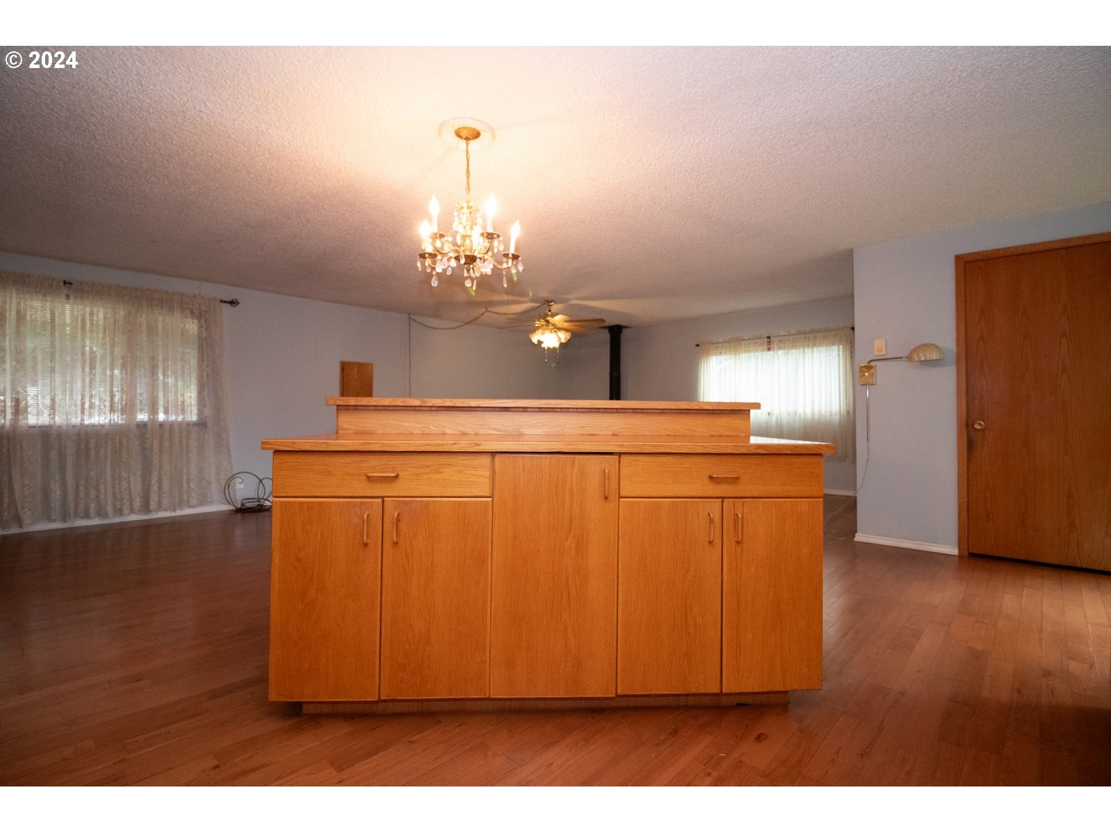 Florence, Oregon 97439, United States, 3 Bedrooms Bedrooms, ,2 BathroomsBathrooms,Residential,Pending,25214