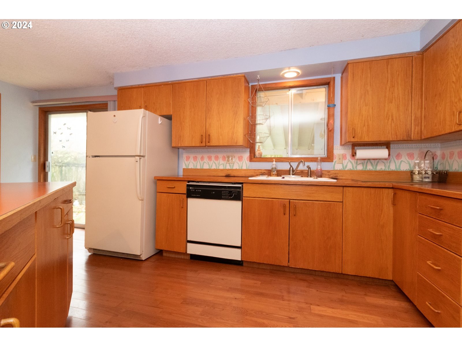 Florence, Oregon 97439, United States, 3 Bedrooms Bedrooms, ,2 BathroomsBathrooms,Residential,Pending,25214